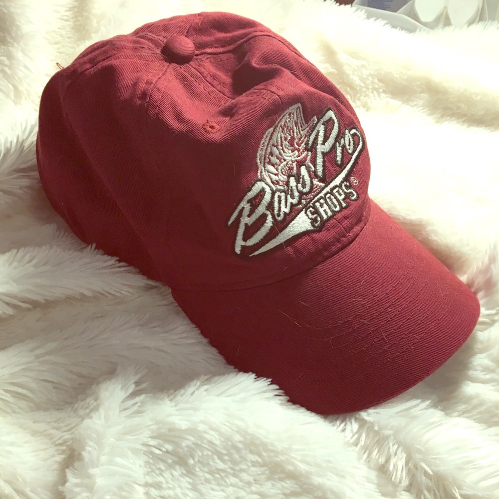 🎣Bass Pro Shops Hat🎣